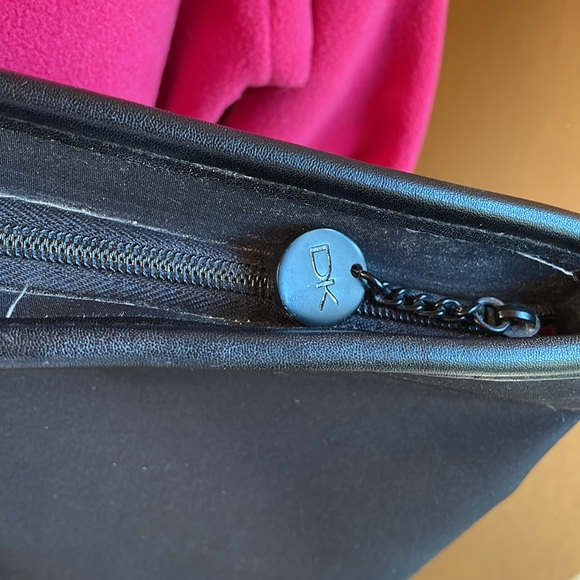 DKNY overnight tote - Picture 7 of 7